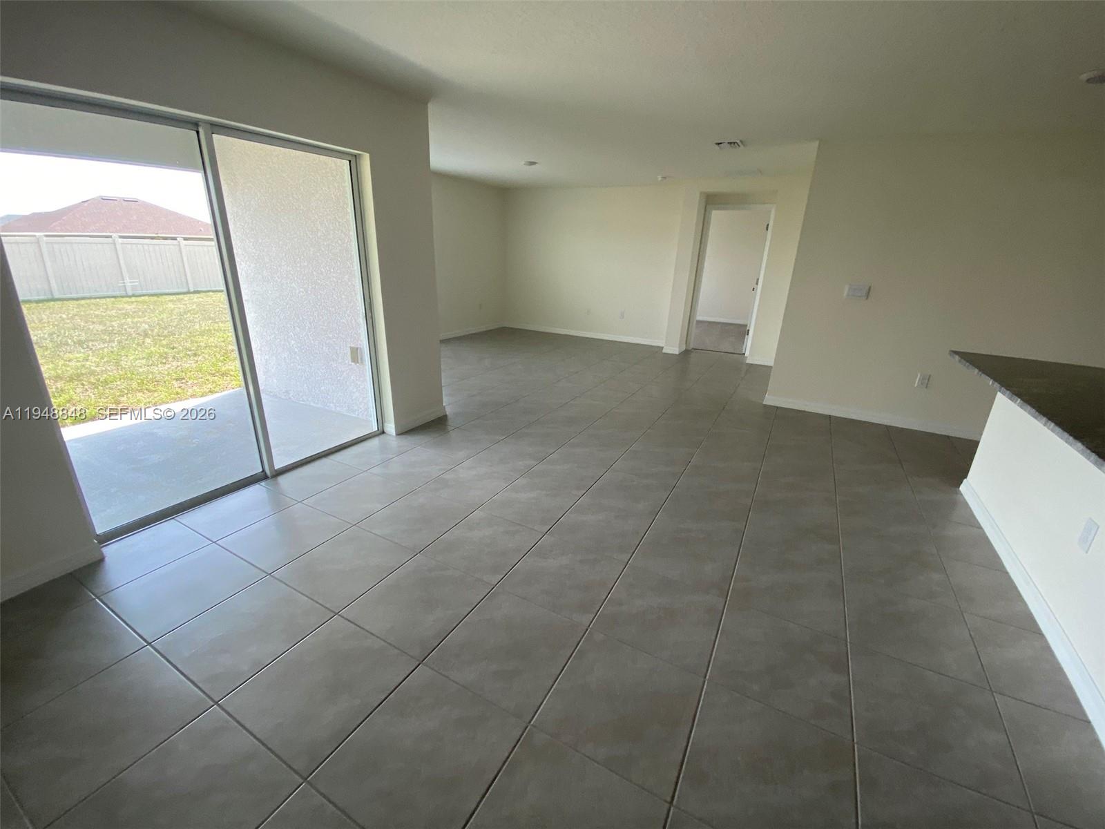 8864 Sw 49th Circle Property Photo 34