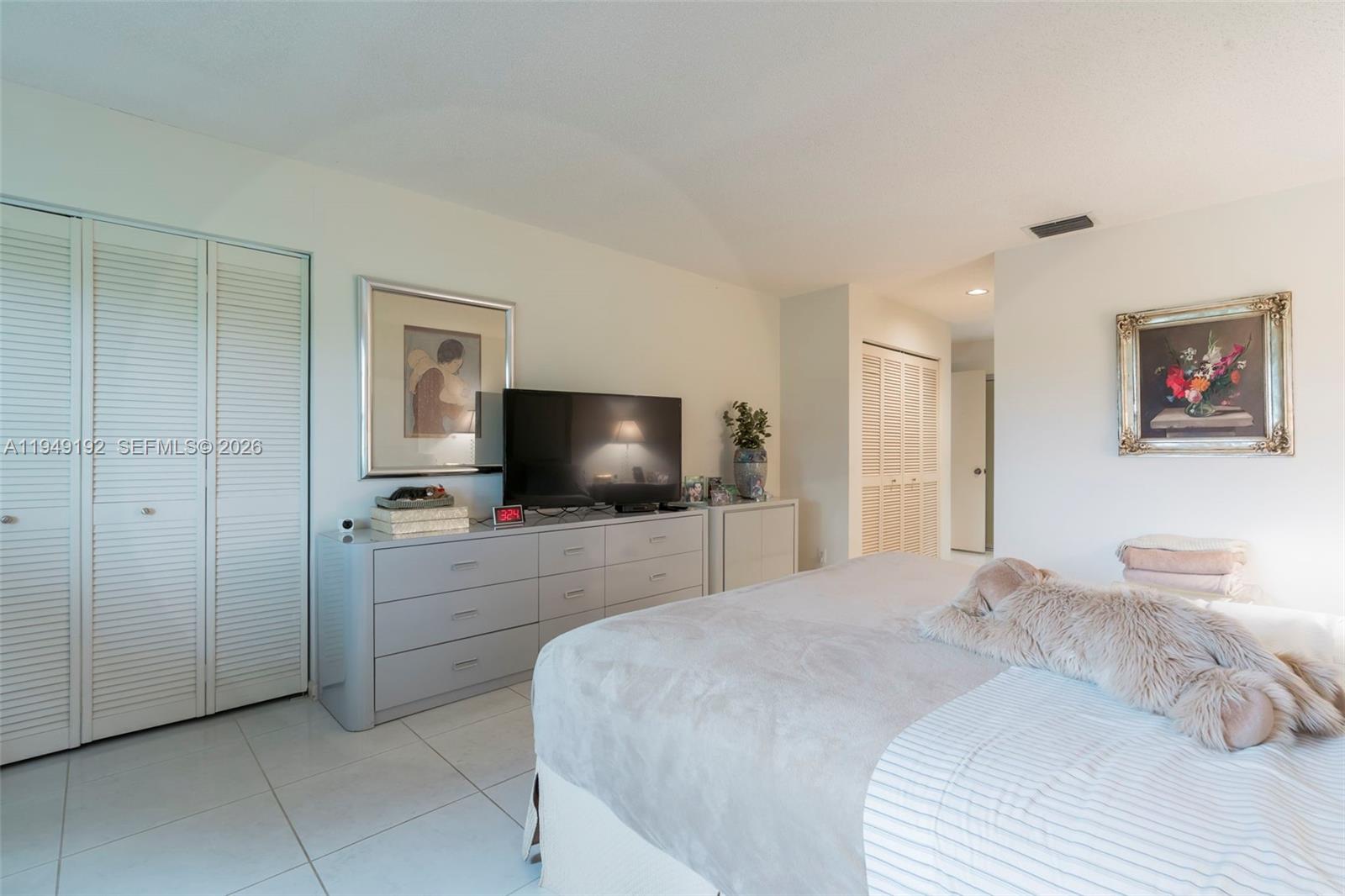 2 Eastgate Drive C Property Photo 50