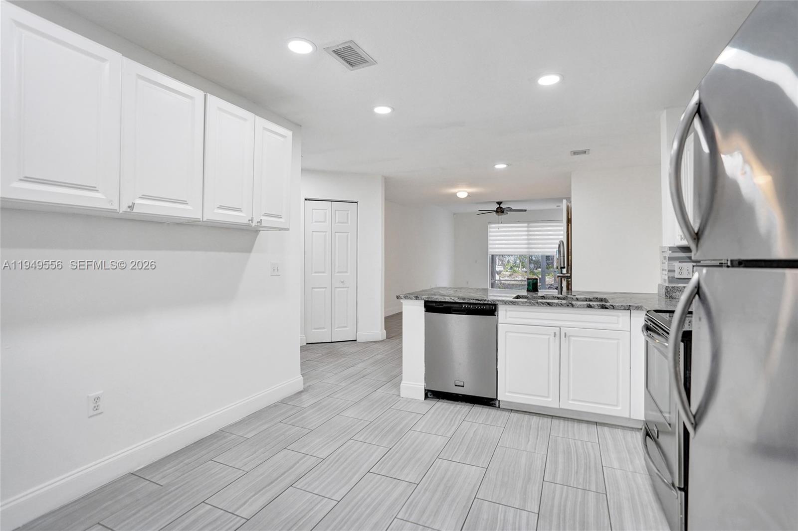 4183 Crystal Lake Drive Property Photo 12