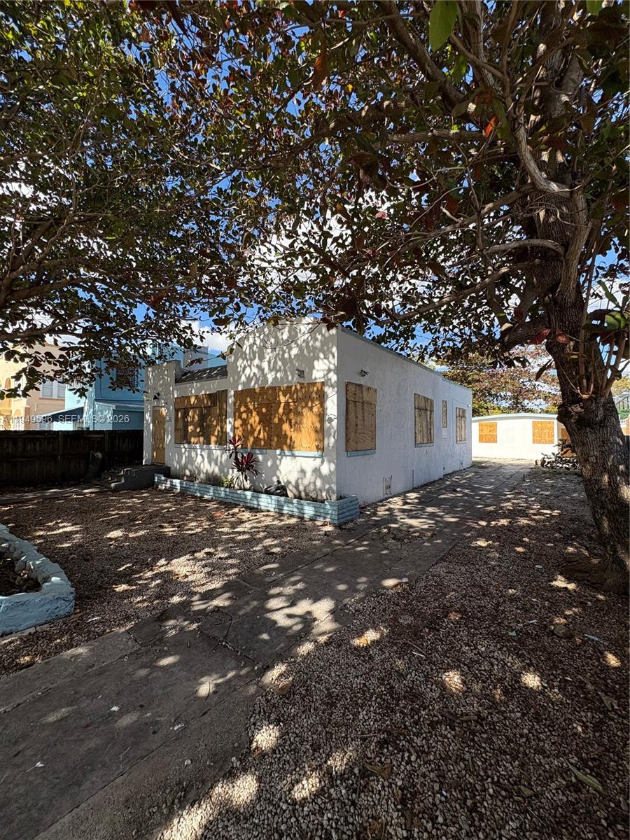 2341 Sw 9th Street Property Photo 1