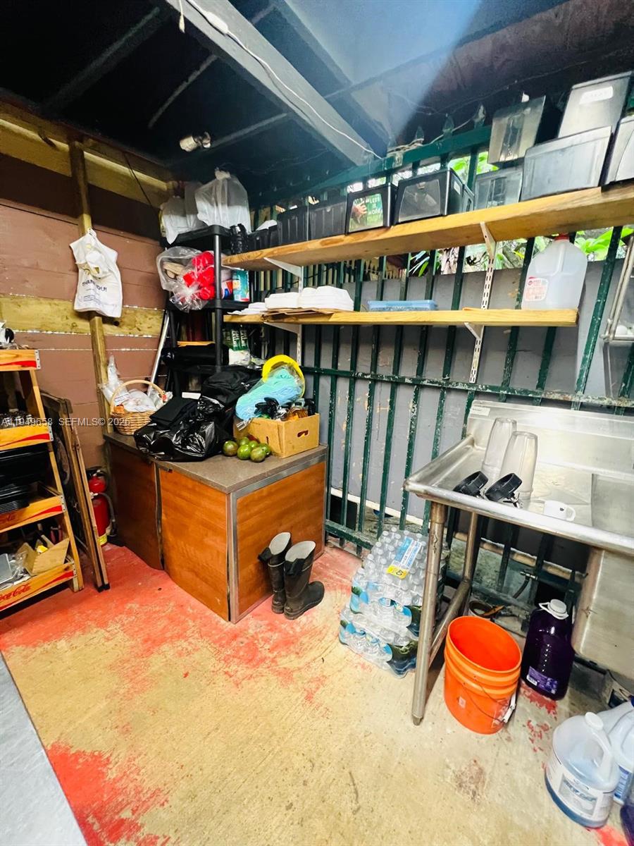 A11949658 Property Photo 26