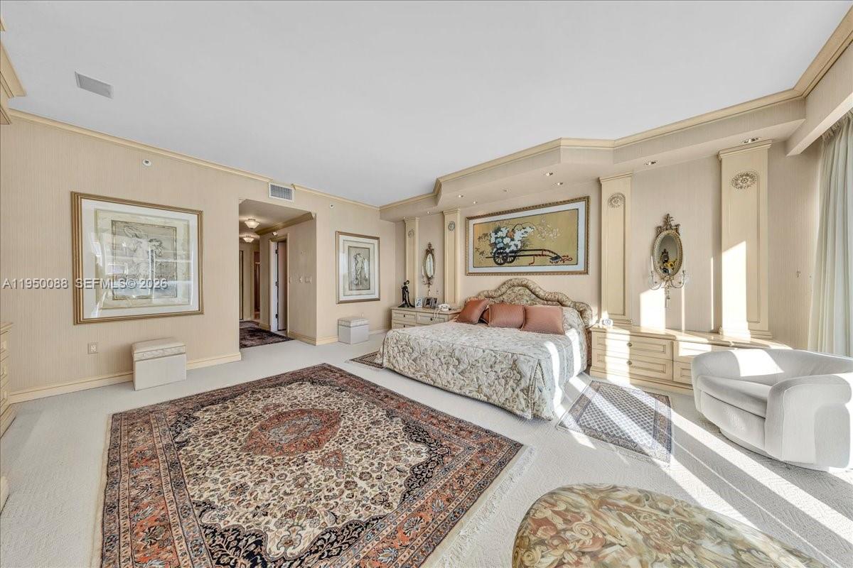 10101 Collins Avenue 16b Property Photo 55