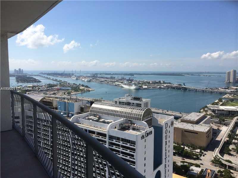 1750 N Bayshore Drive 4912 Property Photo 1