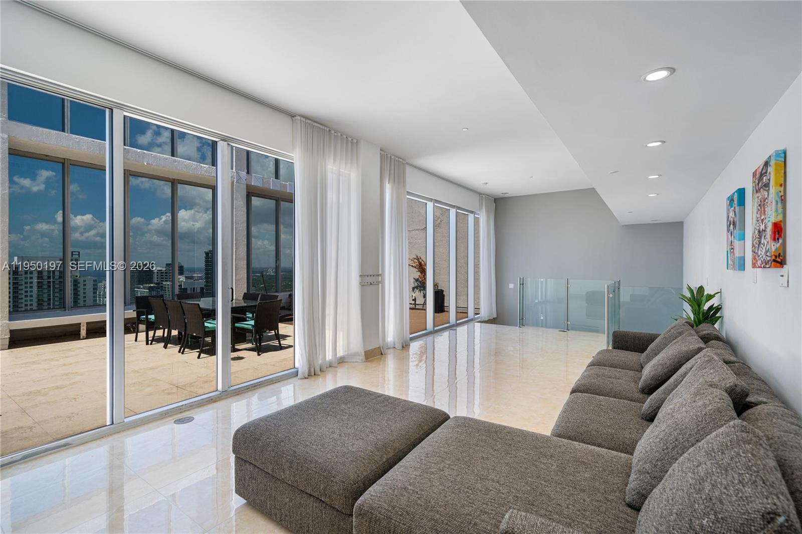 495 Brickell 5705 Property Photo 2
