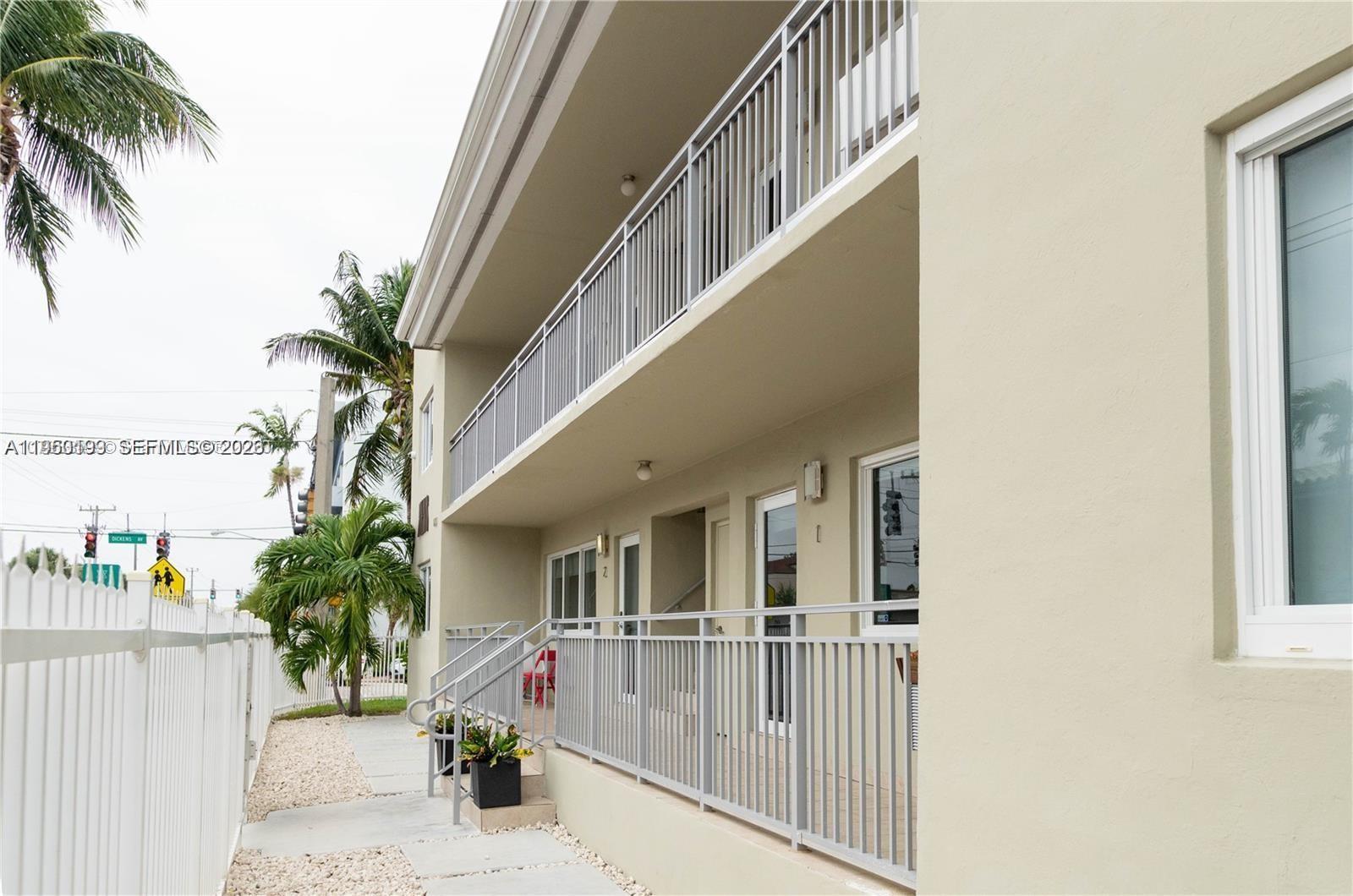 625 77th Street Property Photo 4