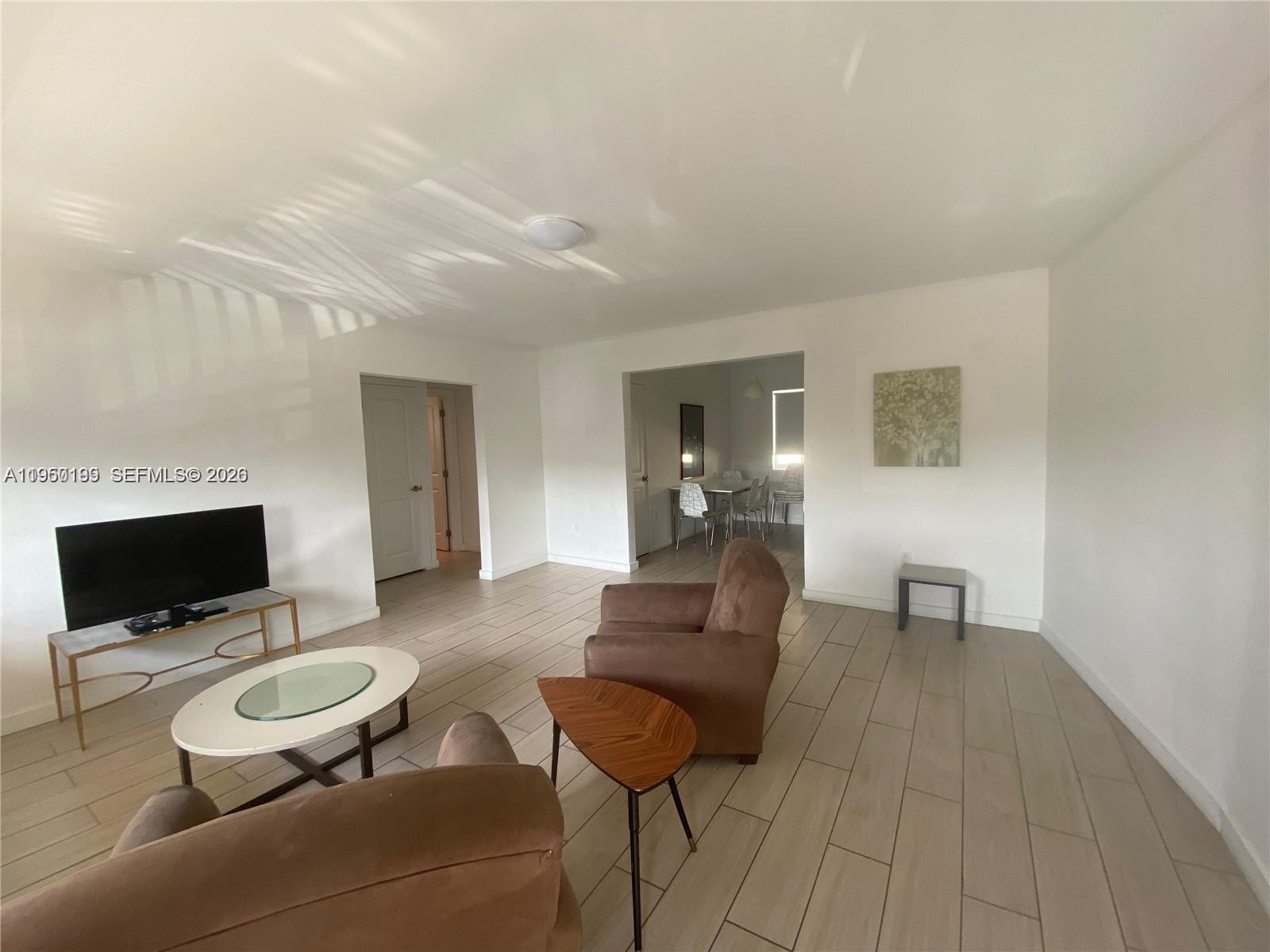 625 77th Street Property Photo 7