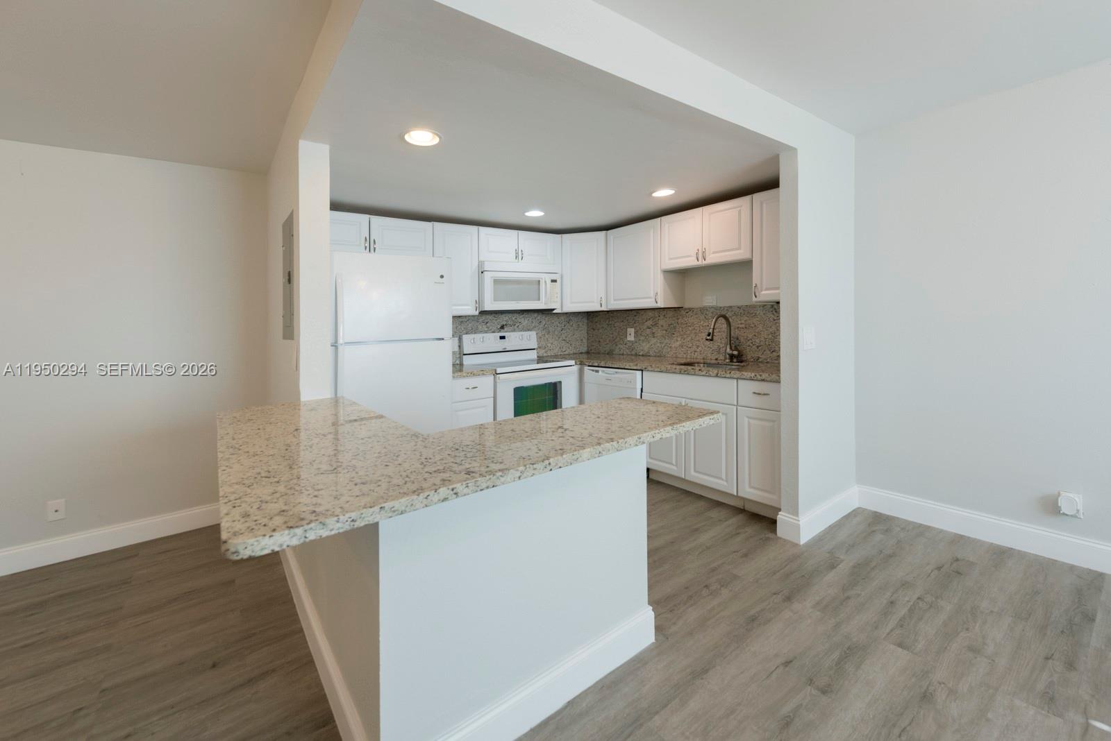 494 Monaco K 494 Property Photo 8