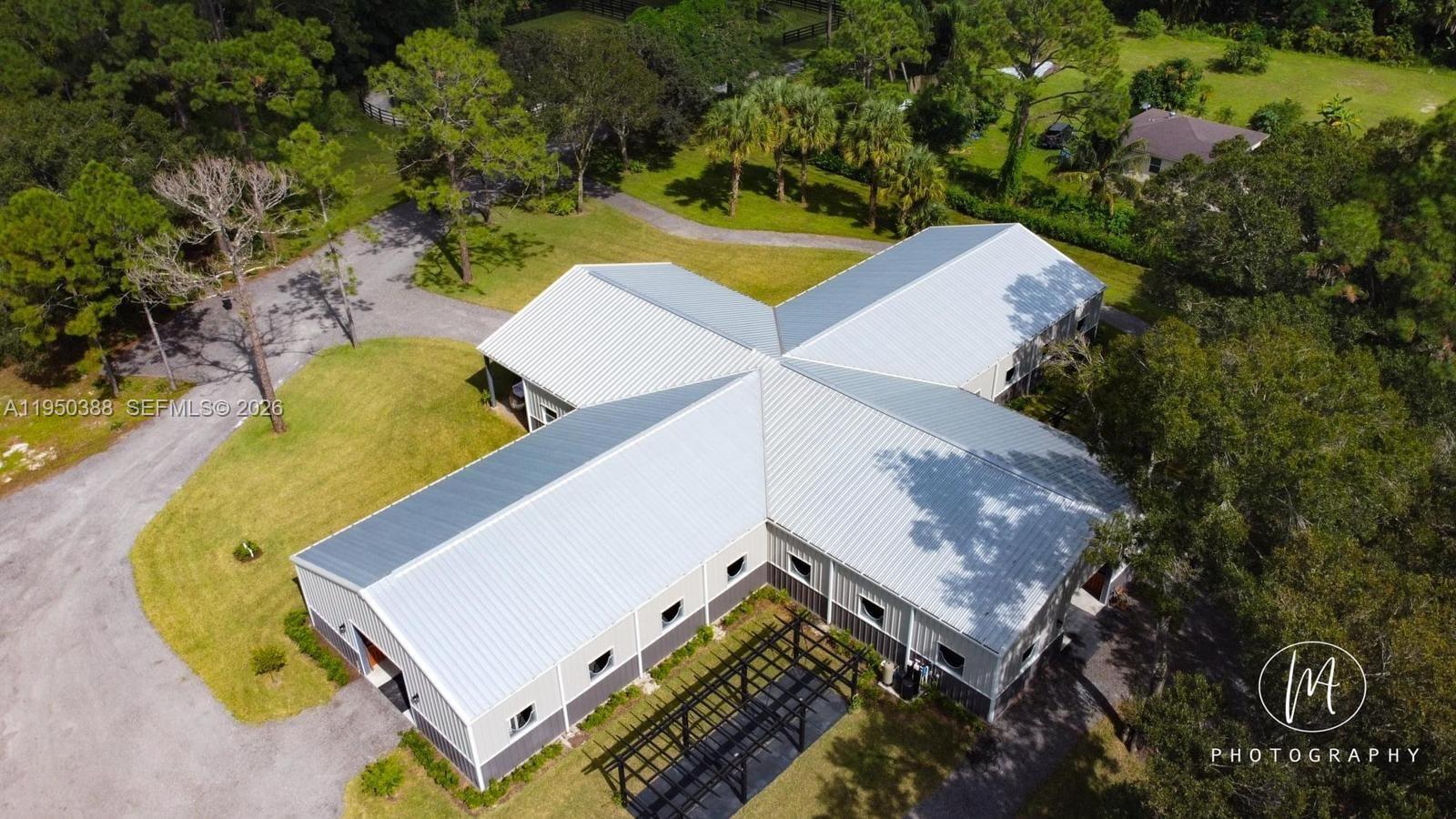 A11950388 Property Photo 2