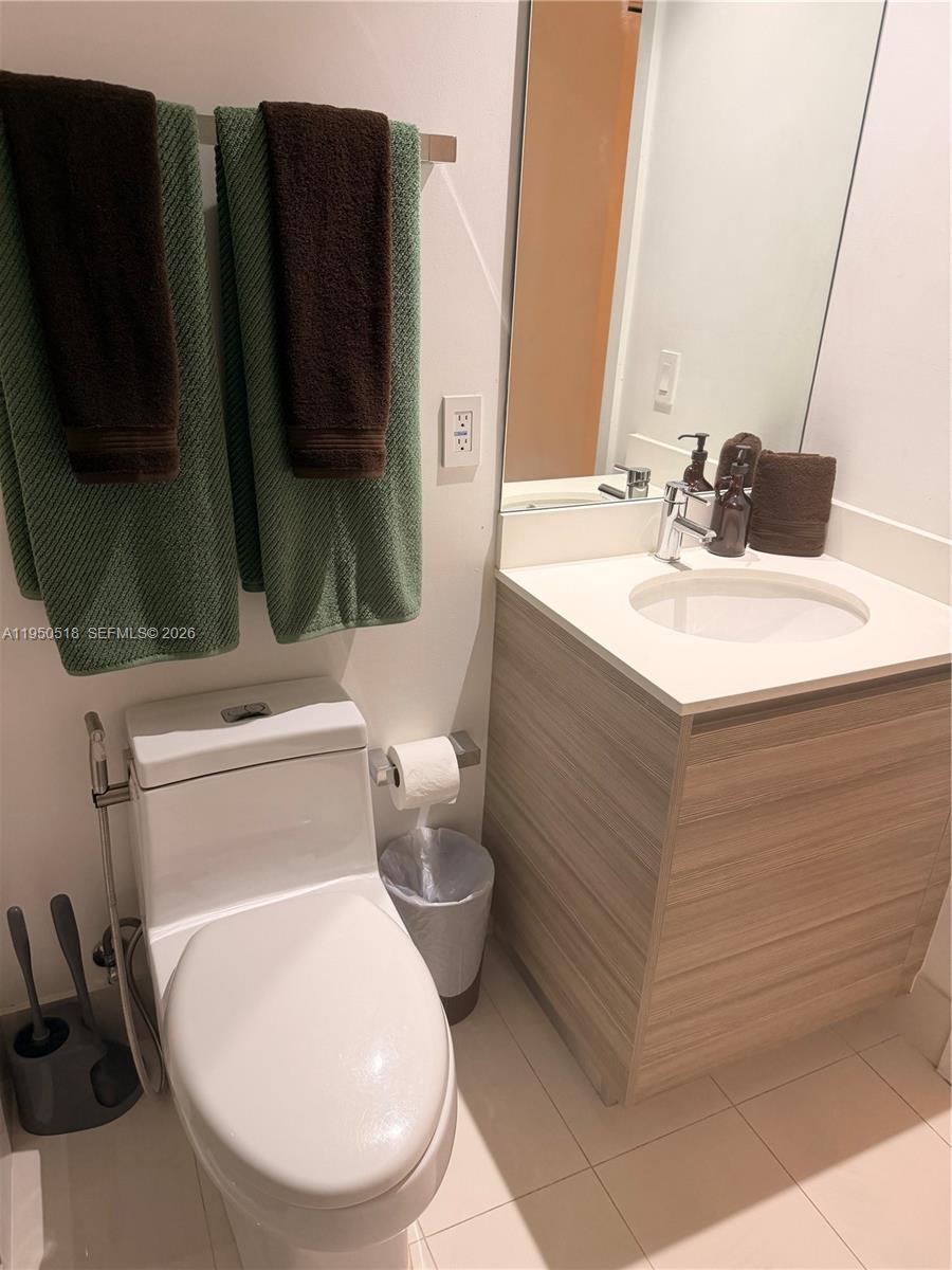 121 Ne 34th Street 2806a Property Photo 21