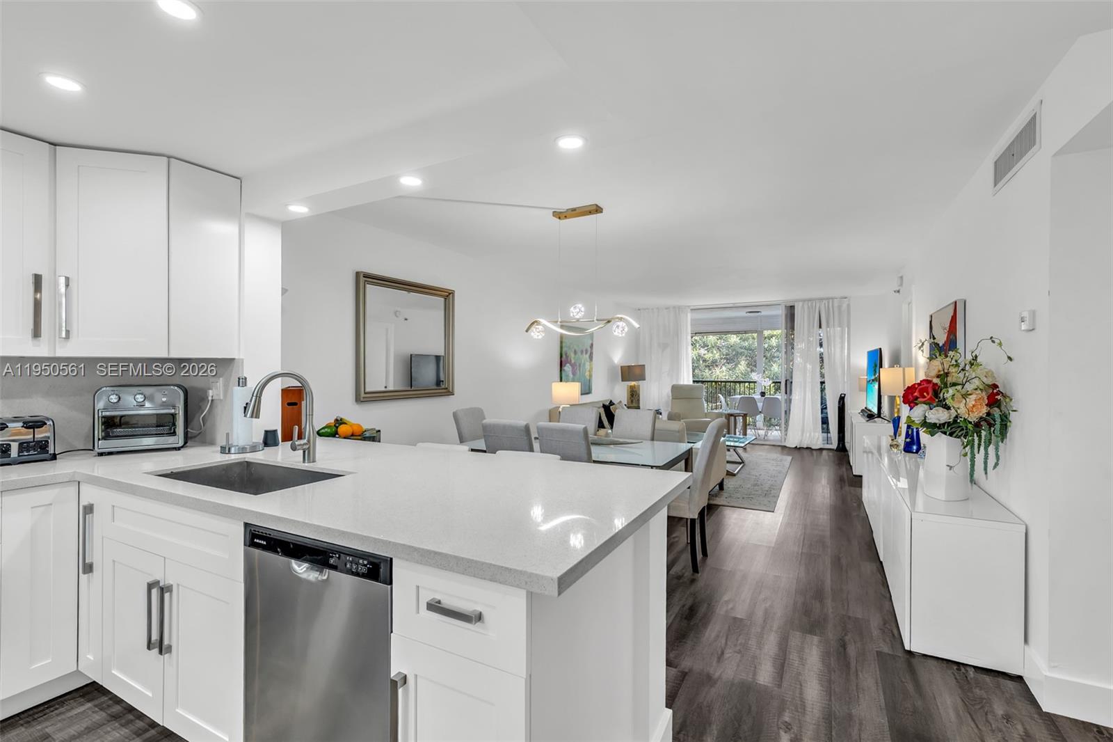 3910 Inverrary Boulevard 503-b Property Photo 1