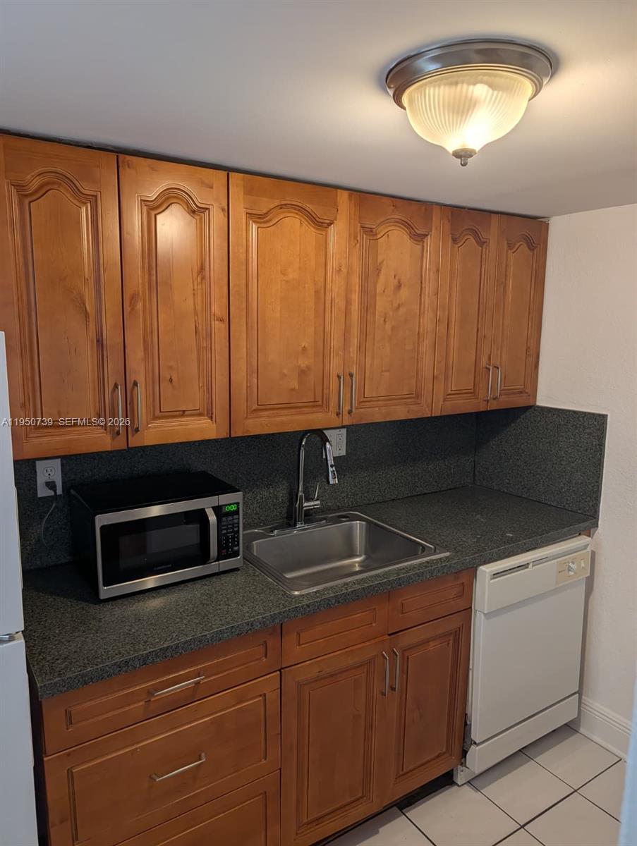 235 Antilla Avenue 4 Property Photo 15