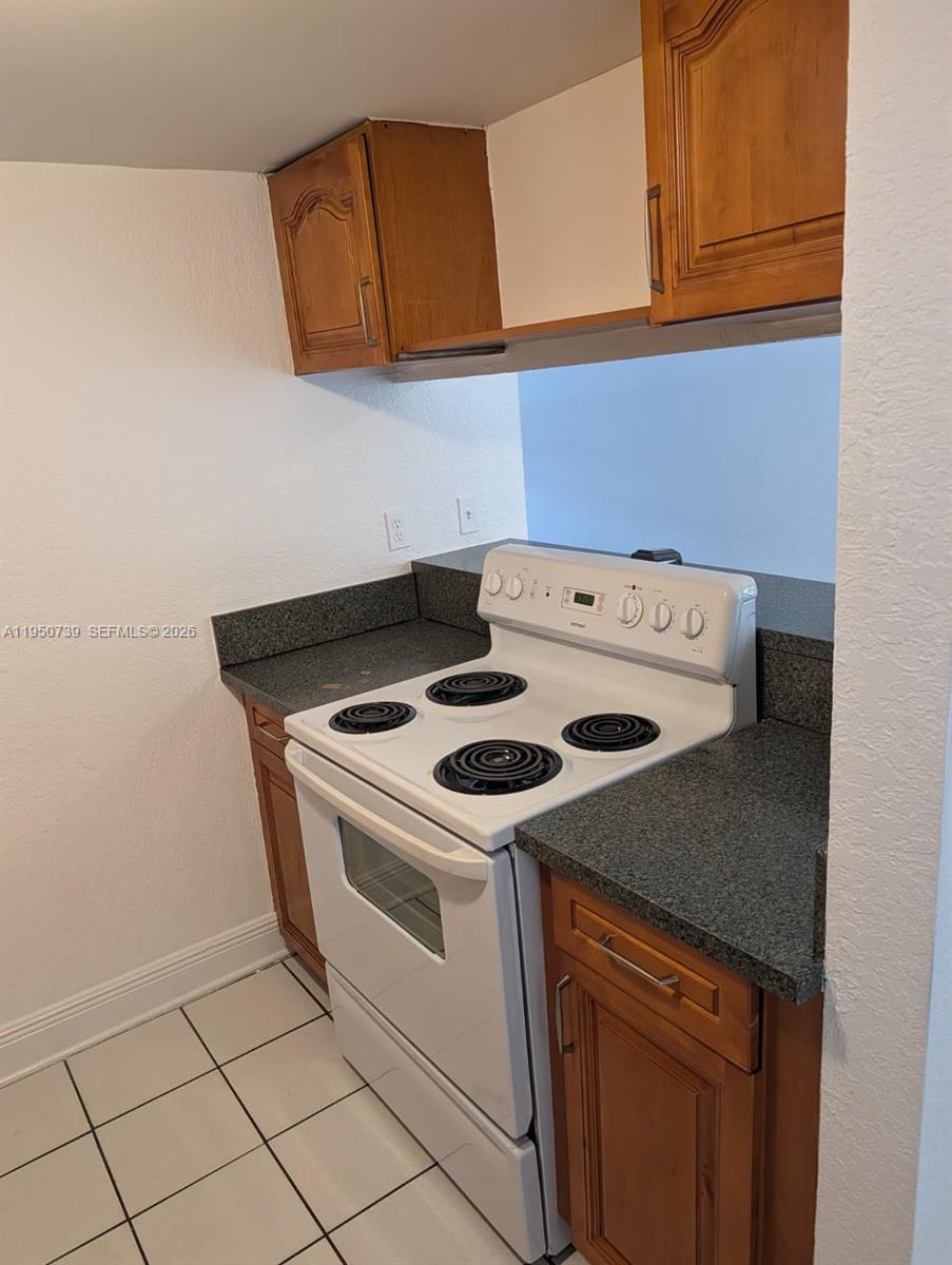 235 Antilla Avenue 4 Property Photo 19