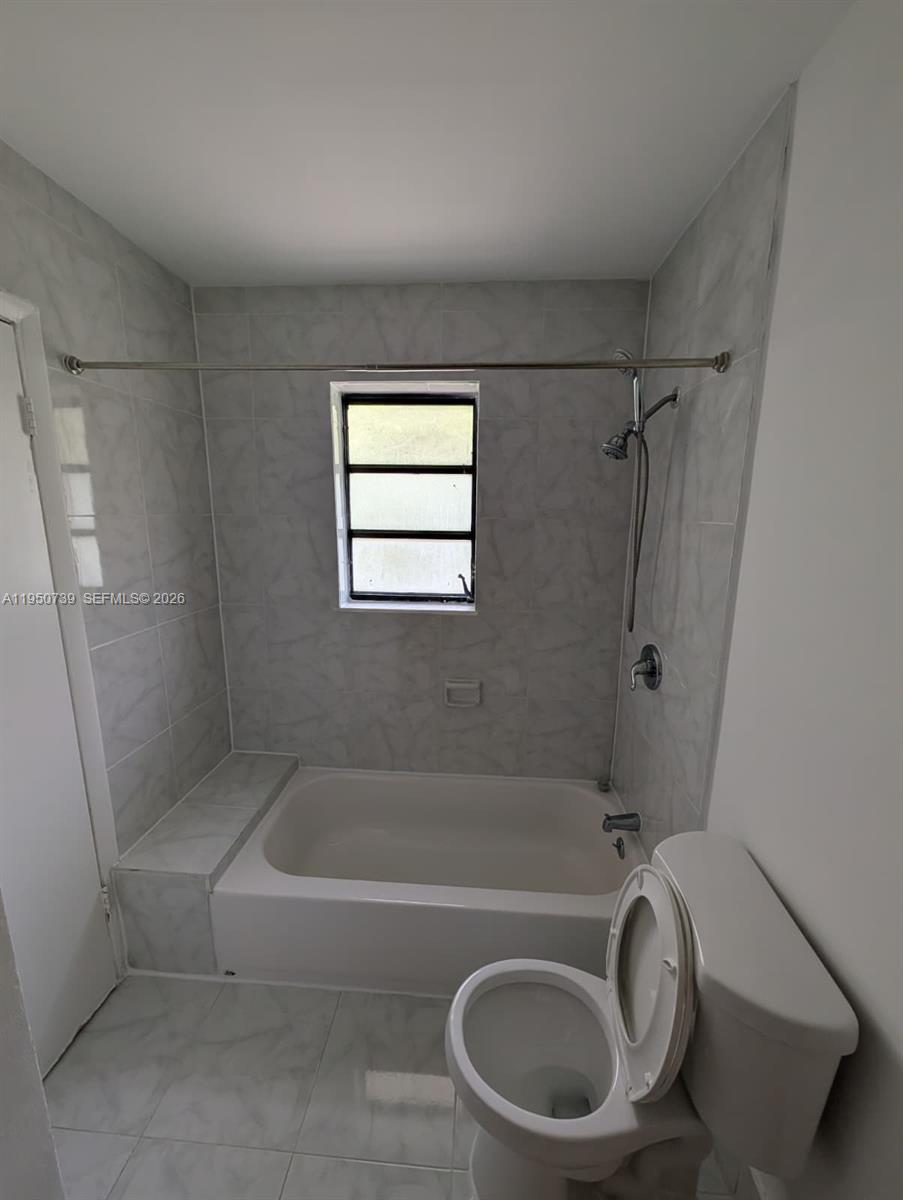 235 Antilla Avenue 4 Property Photo 27