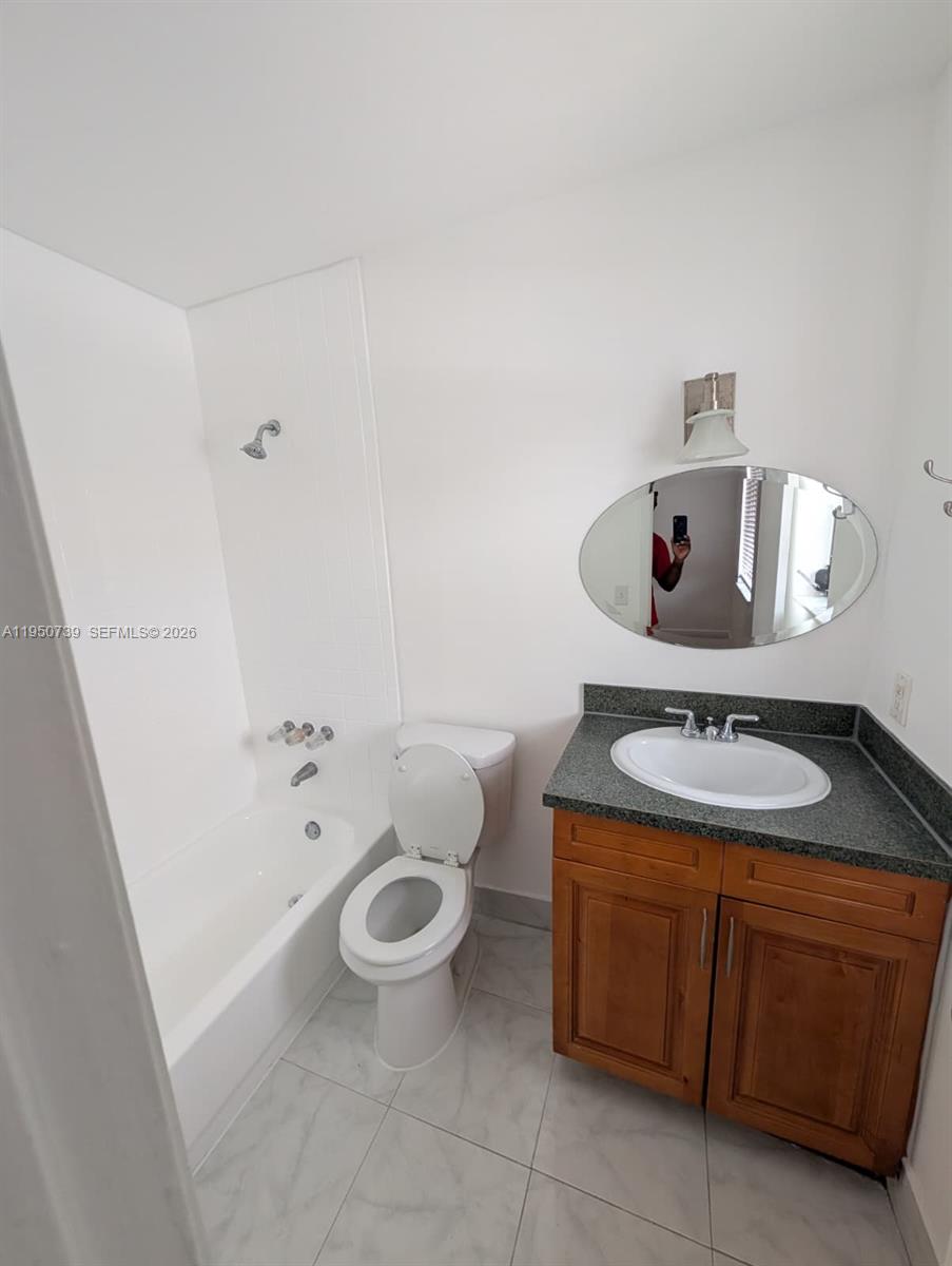 235 Antilla Avenue 4 Property Photo 36