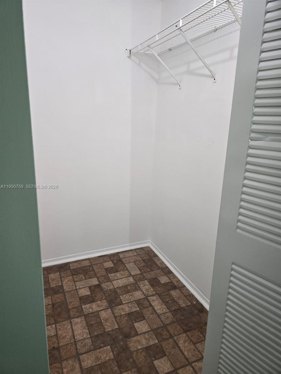 A11950759 Property Photo 15