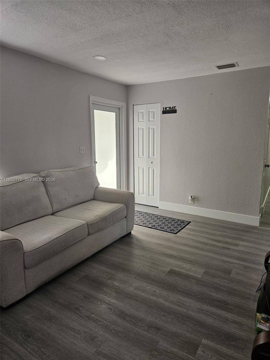 4221 Nw 169th Terrace Property Photo 9
