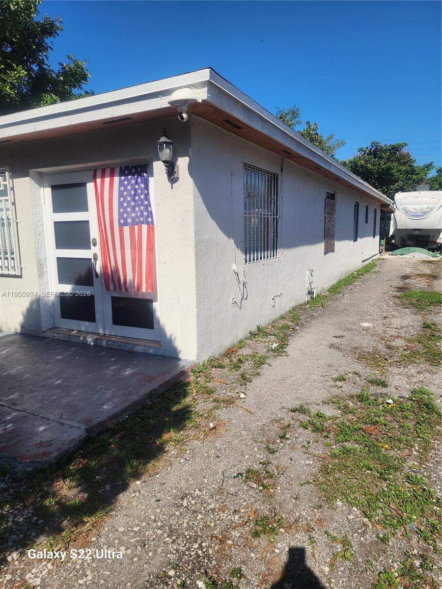 1747 Nw 85th Street Property Photo 1