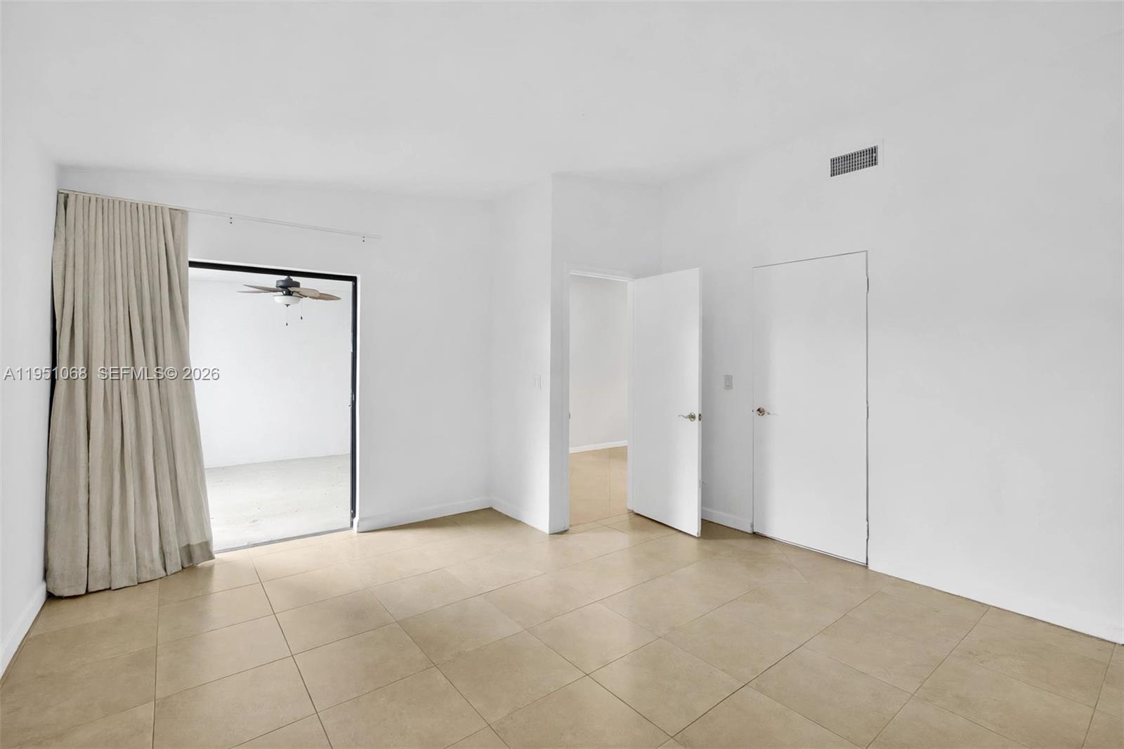 21248 Harbor Way 243-24 Property Photo 9