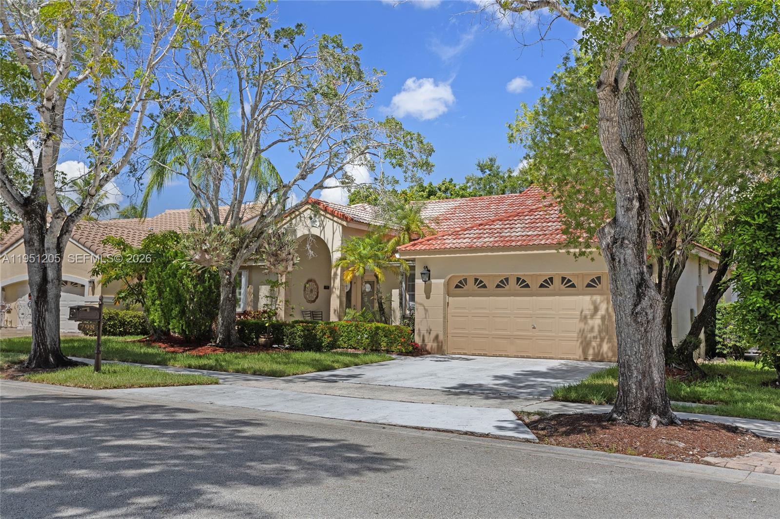 798 Verona Lake Drive