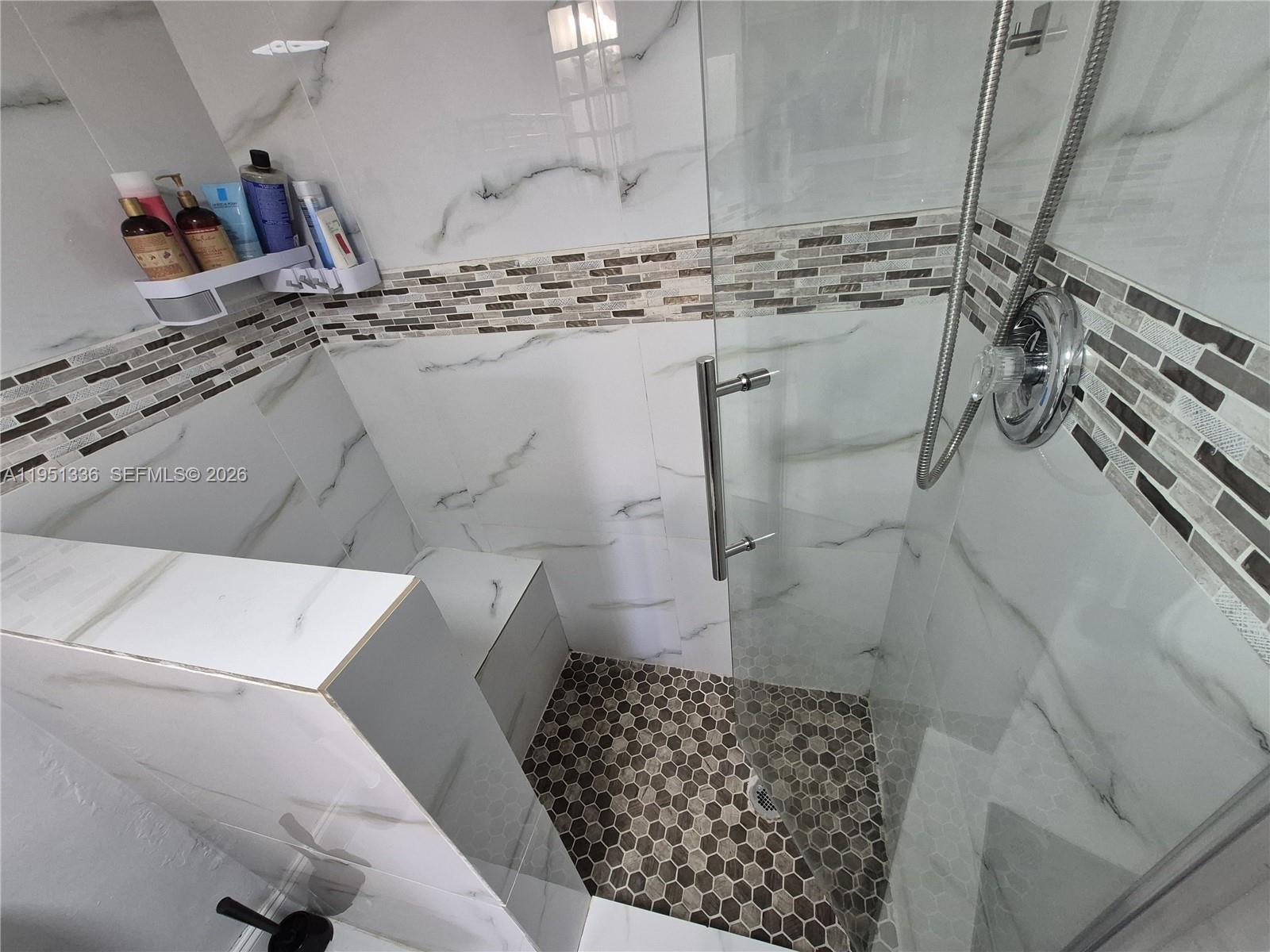 A11951336 Property Photo 2