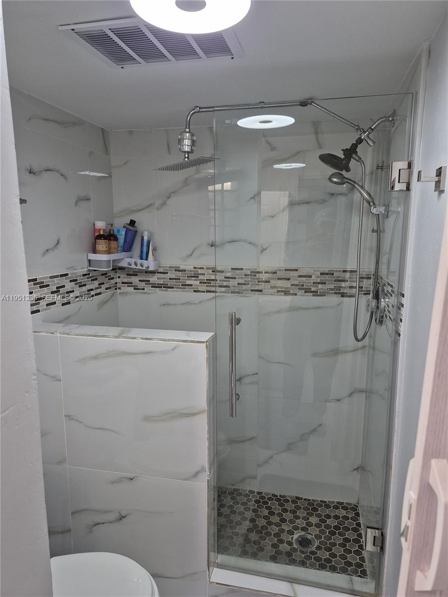 A11951336 Property Photo 9