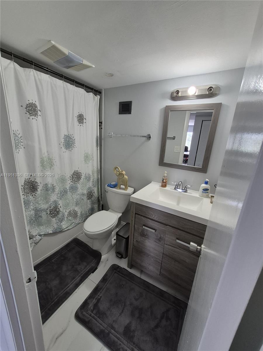 A11951336 Property Photo 10