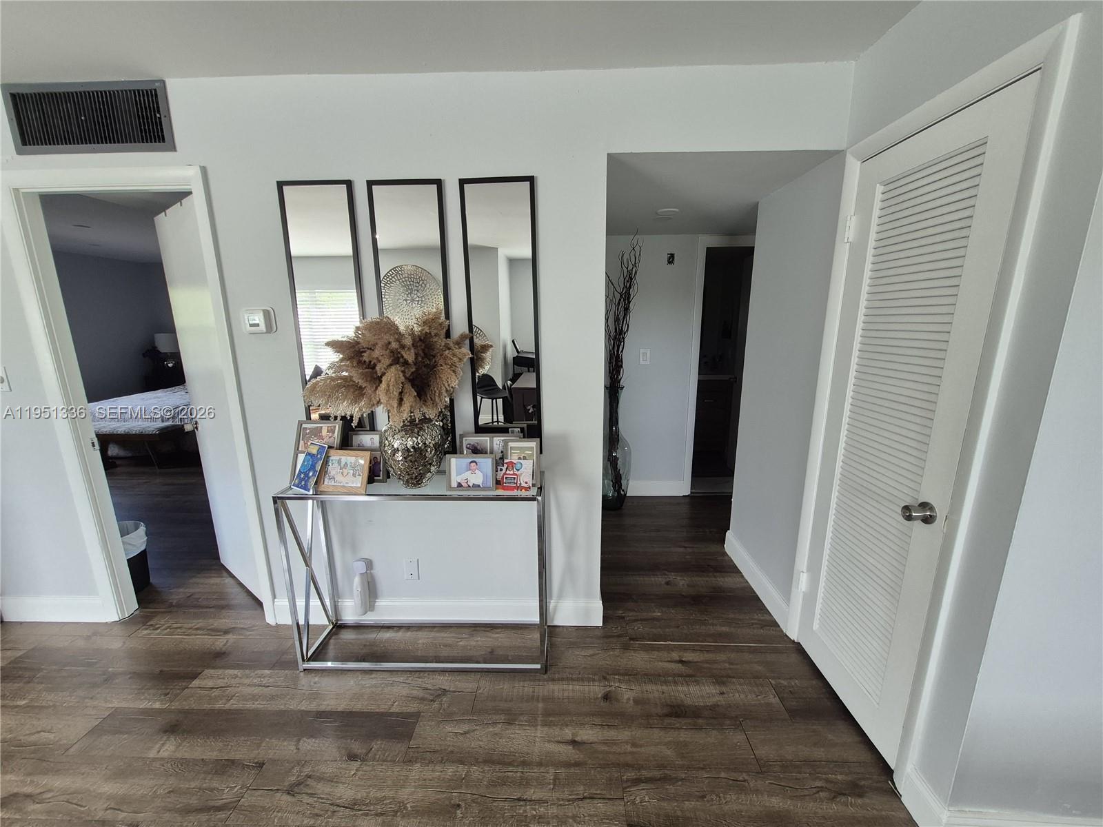 A11951336 Property Photo 12