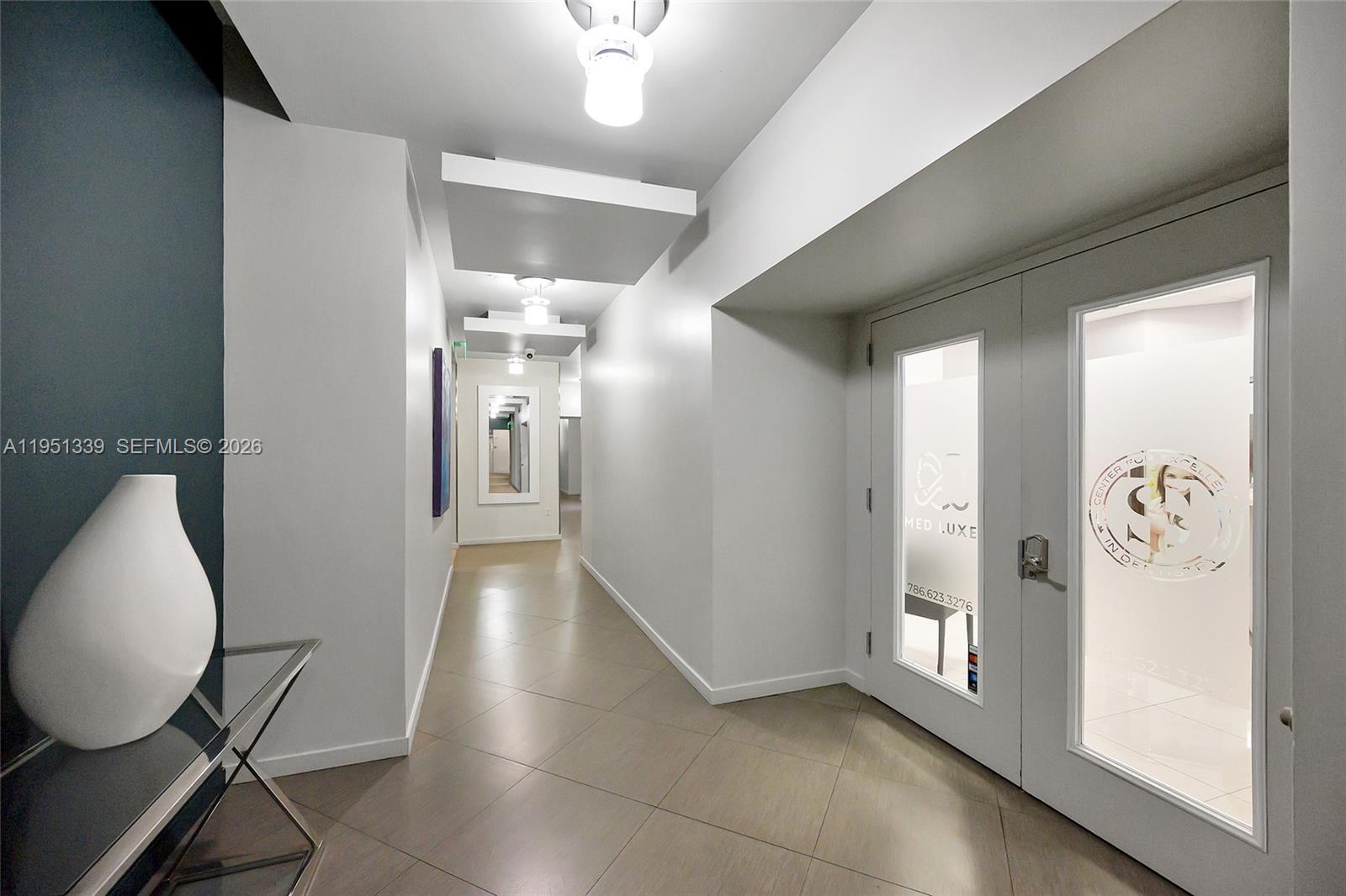 1900 N Bayshore Drive Property Photo 11