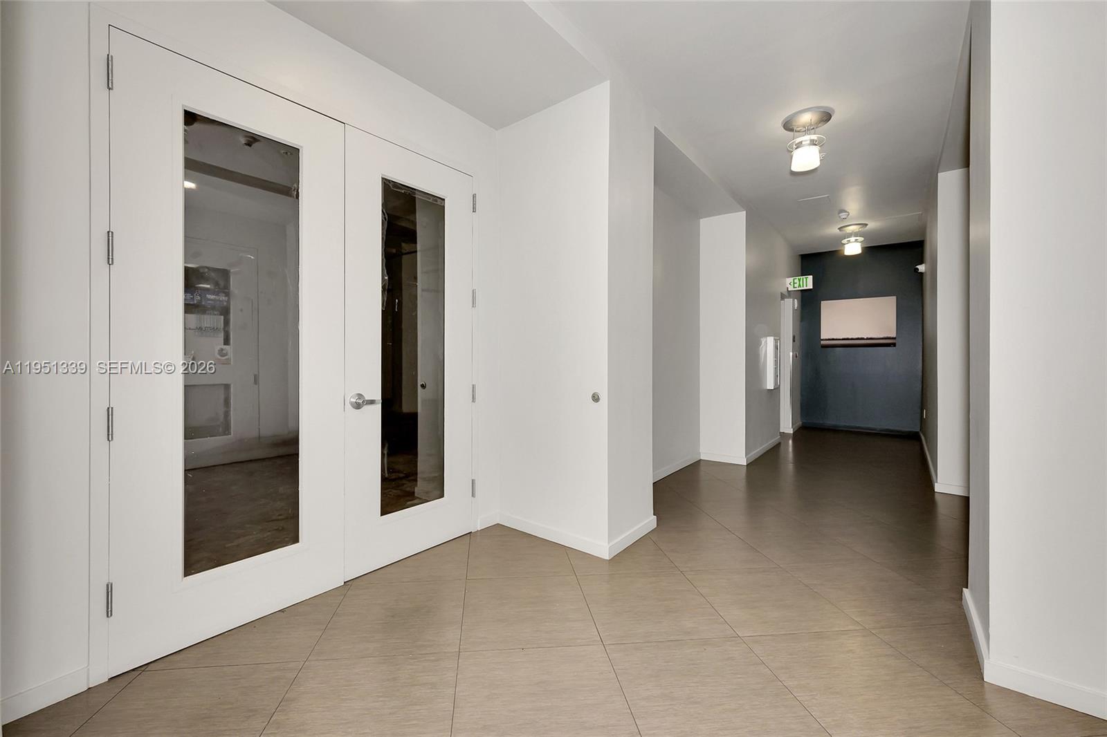 1900 N Bayshore Drive Property Photo 14