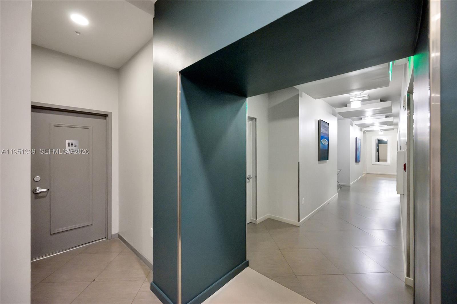 1900 N Bayshore Drive Property Photo 17