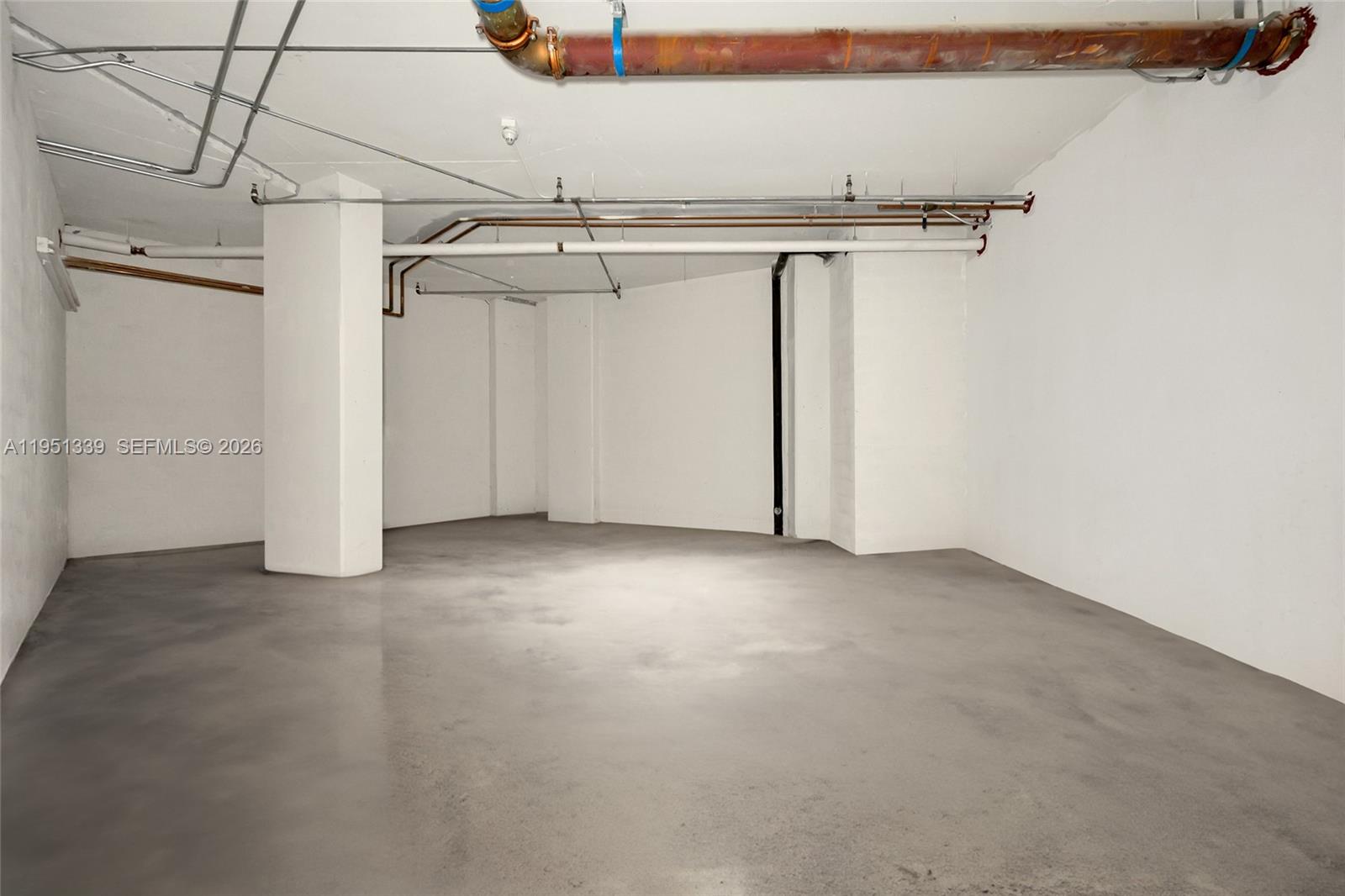 1900 N Bayshore Drive Property Photo 19