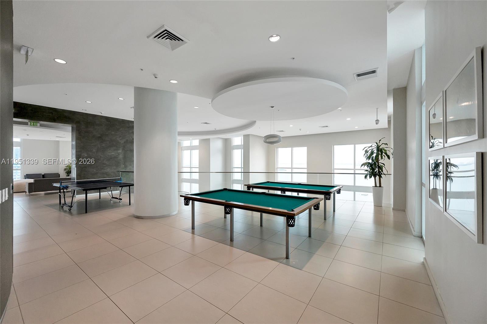 1900 N Bayshore Drive Property Photo 25