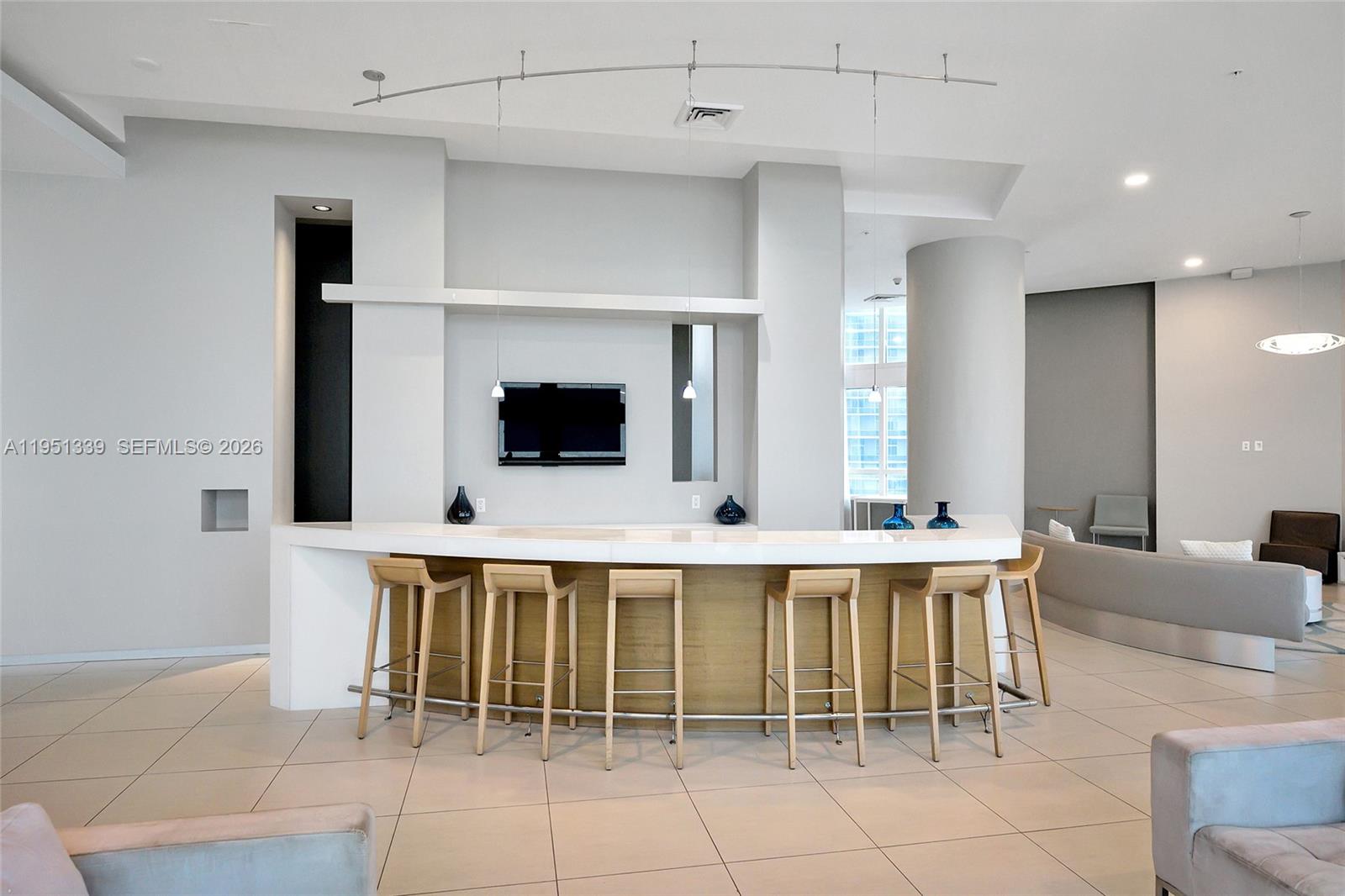 1900 N Bayshore Drive Property Photo 43