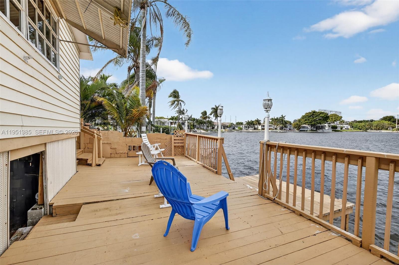 3033 Lakeshore Drive Property Photo 6