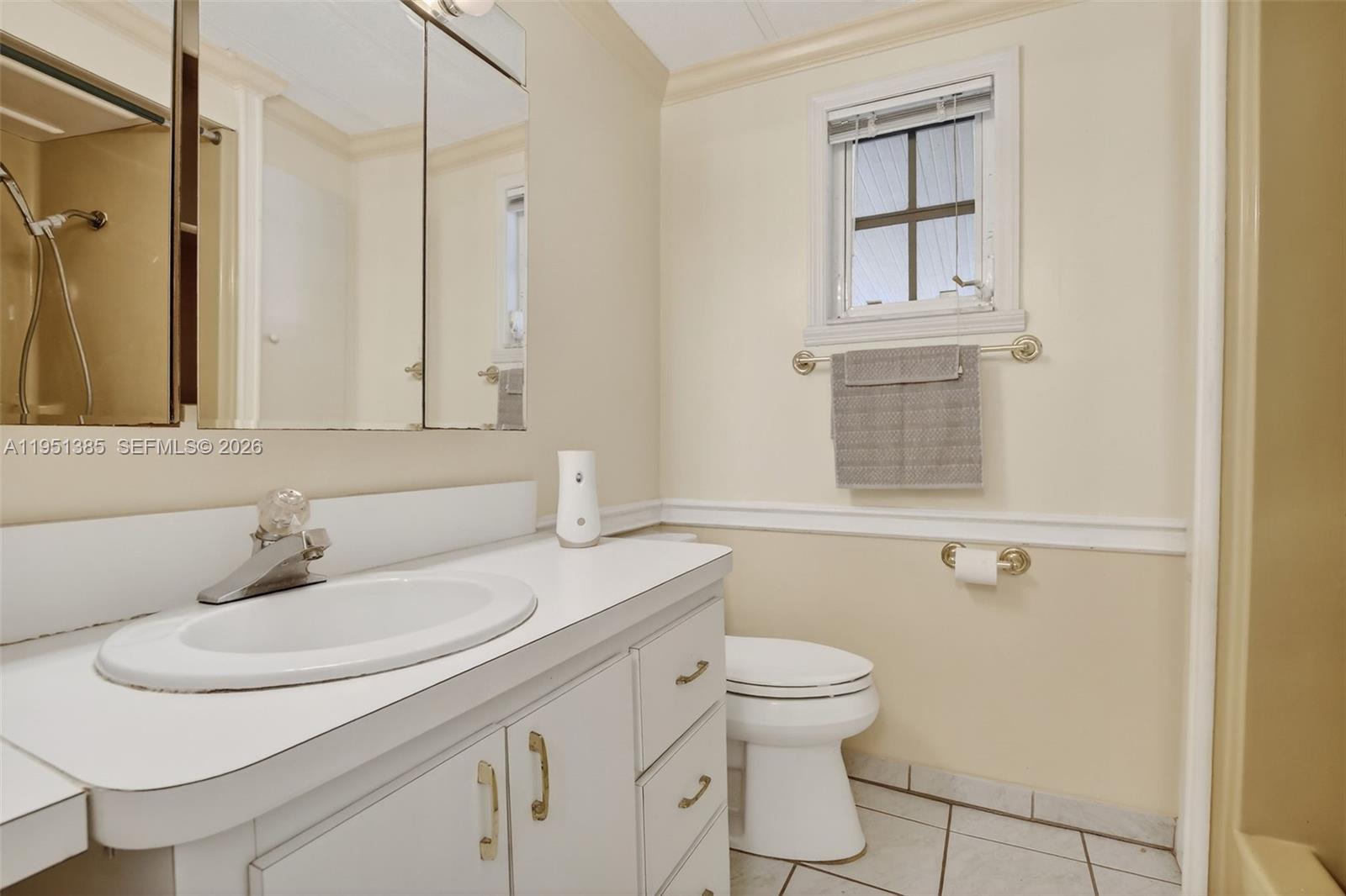 3033 Lakeshore Drive Property Photo 33