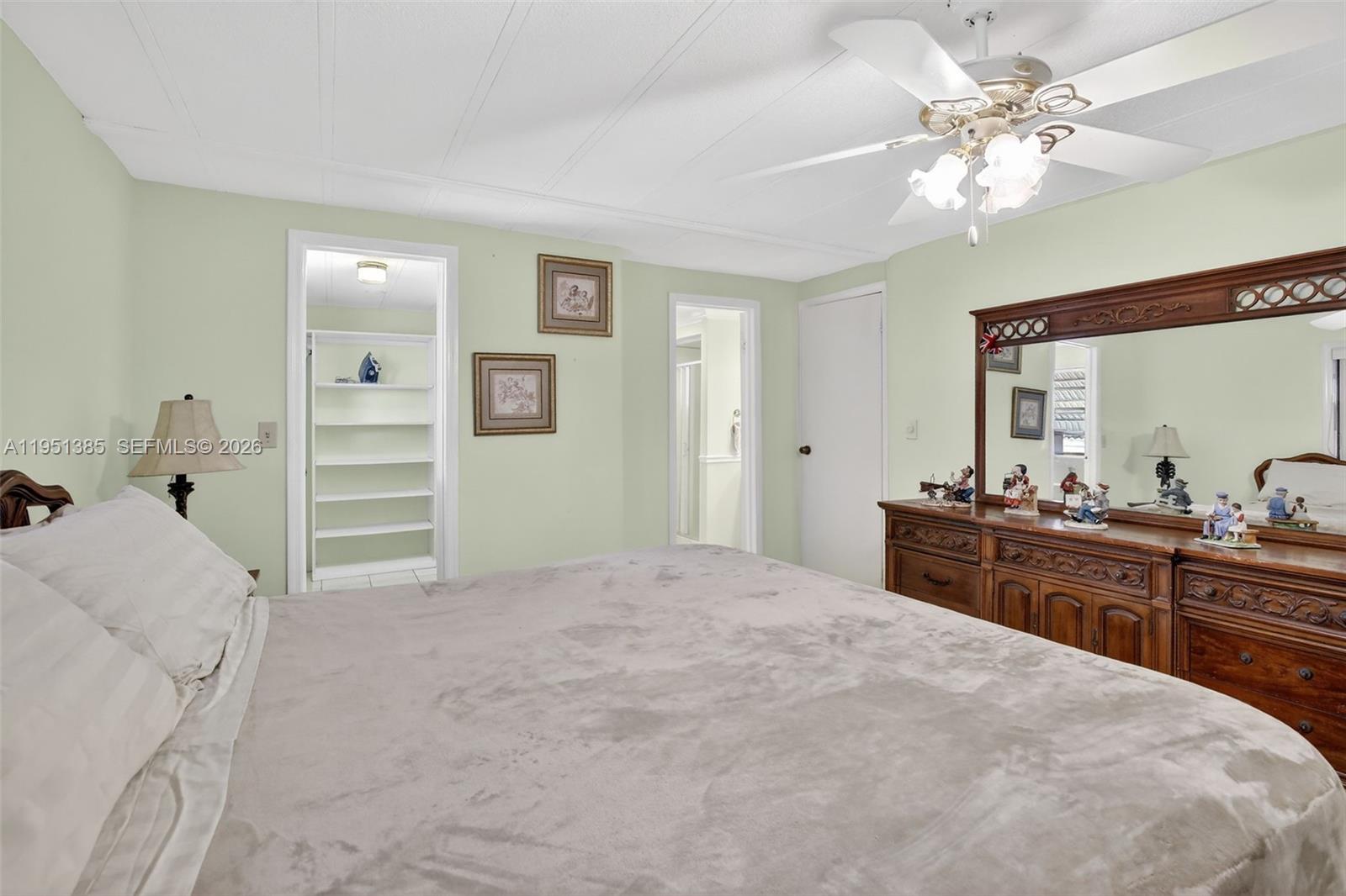 3033 Lakeshore Drive Property Photo 38