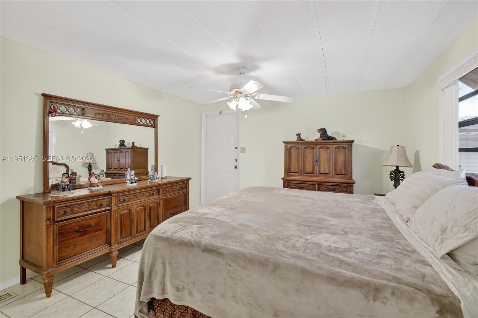 3033 Lakeshore Drive Property Photo 39