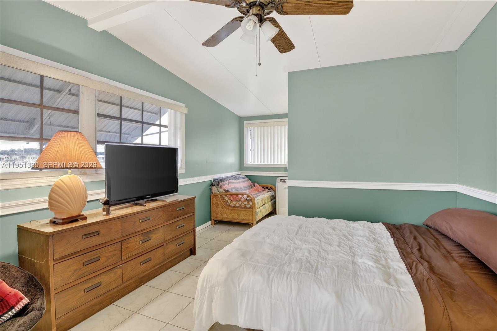3033 Lakeshore Drive Property Photo 42
