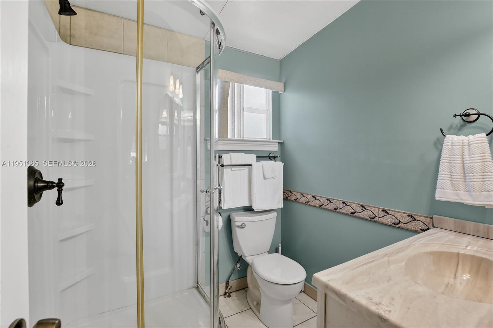 3033 Lakeshore Drive Property Photo 45