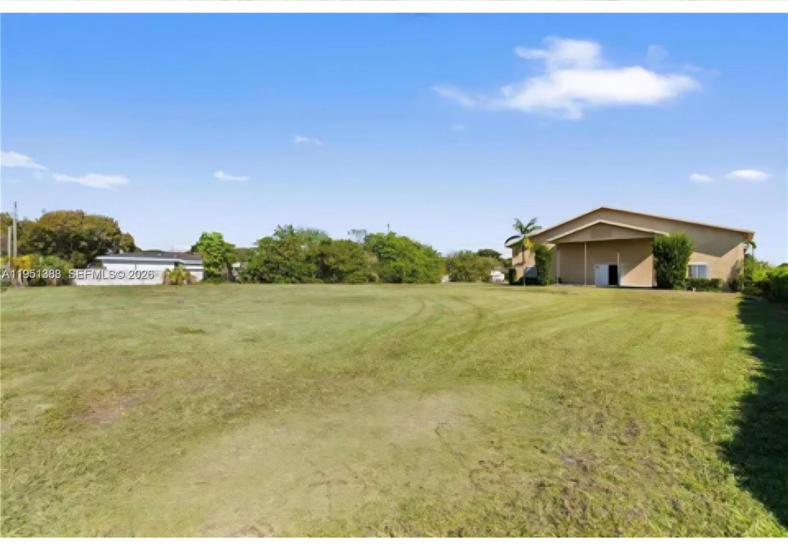 21571 Sw 110th Avenue Property Photo 4