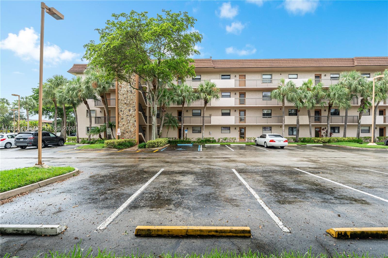 4960 E Sabal Palm Boulevard 301 Property Photo 17