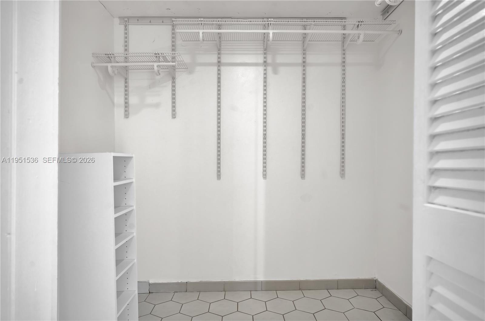 11111 Biscayne Boulevard 21c Property Photo 10