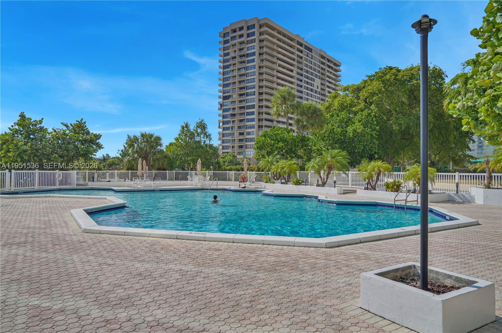 11111 Biscayne Boulevard 21c Property Photo 13