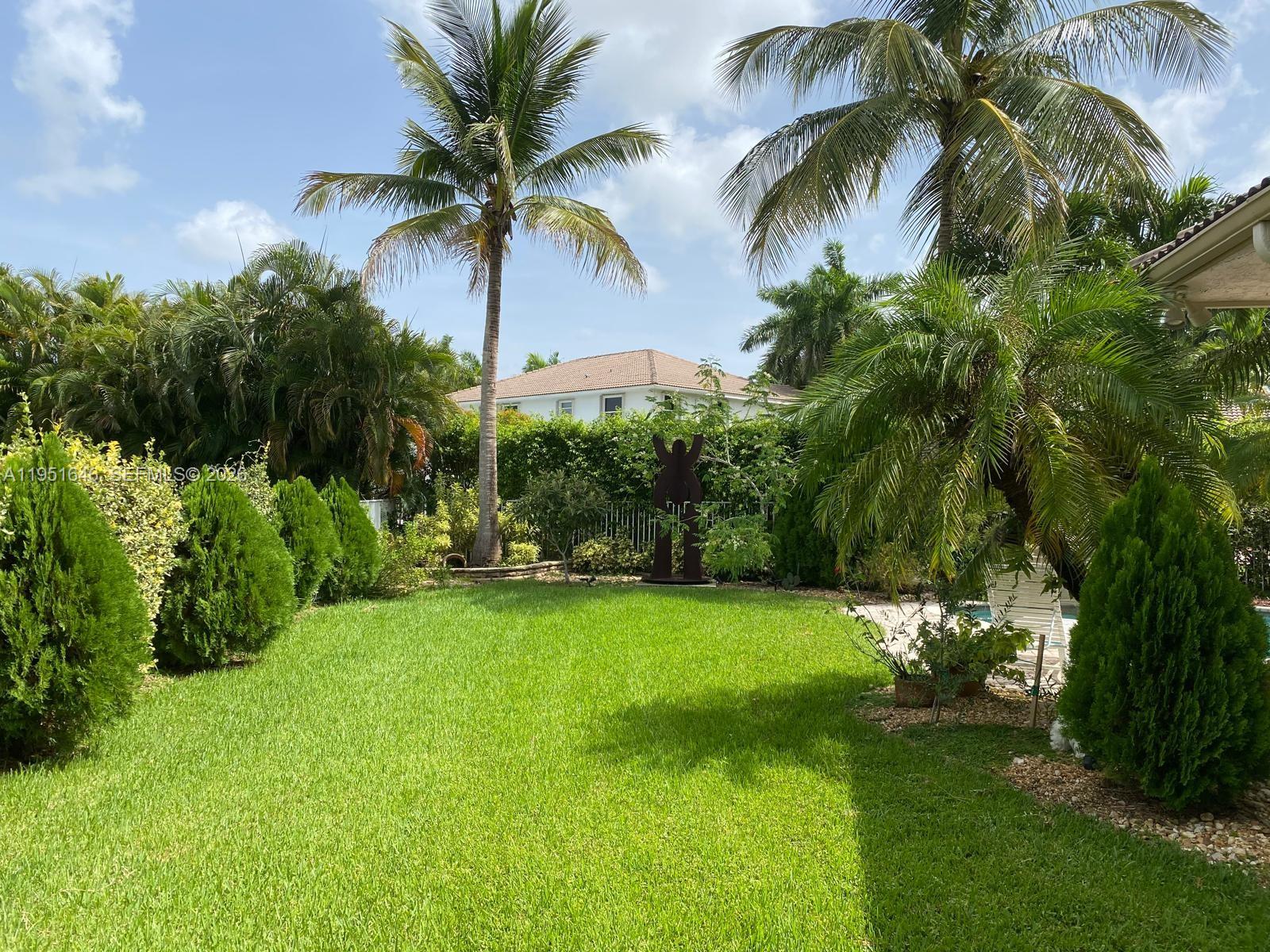 1905 Harbor View Circle Property Photo 32