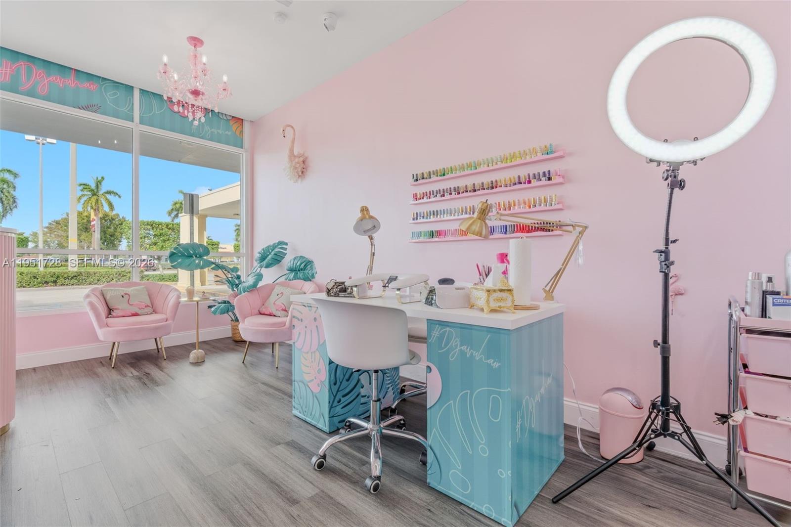 A11951728 Property Photo 11