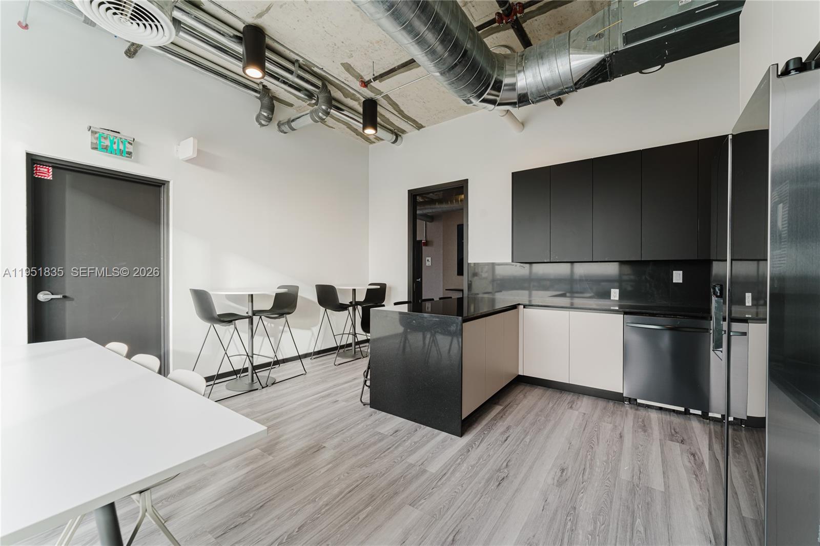 420 Sw 7th Street 1213-1214 Property Photo 19