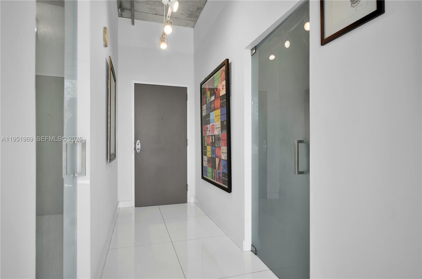 2001 Biscayne Boulevard 3213 Property Photo 17