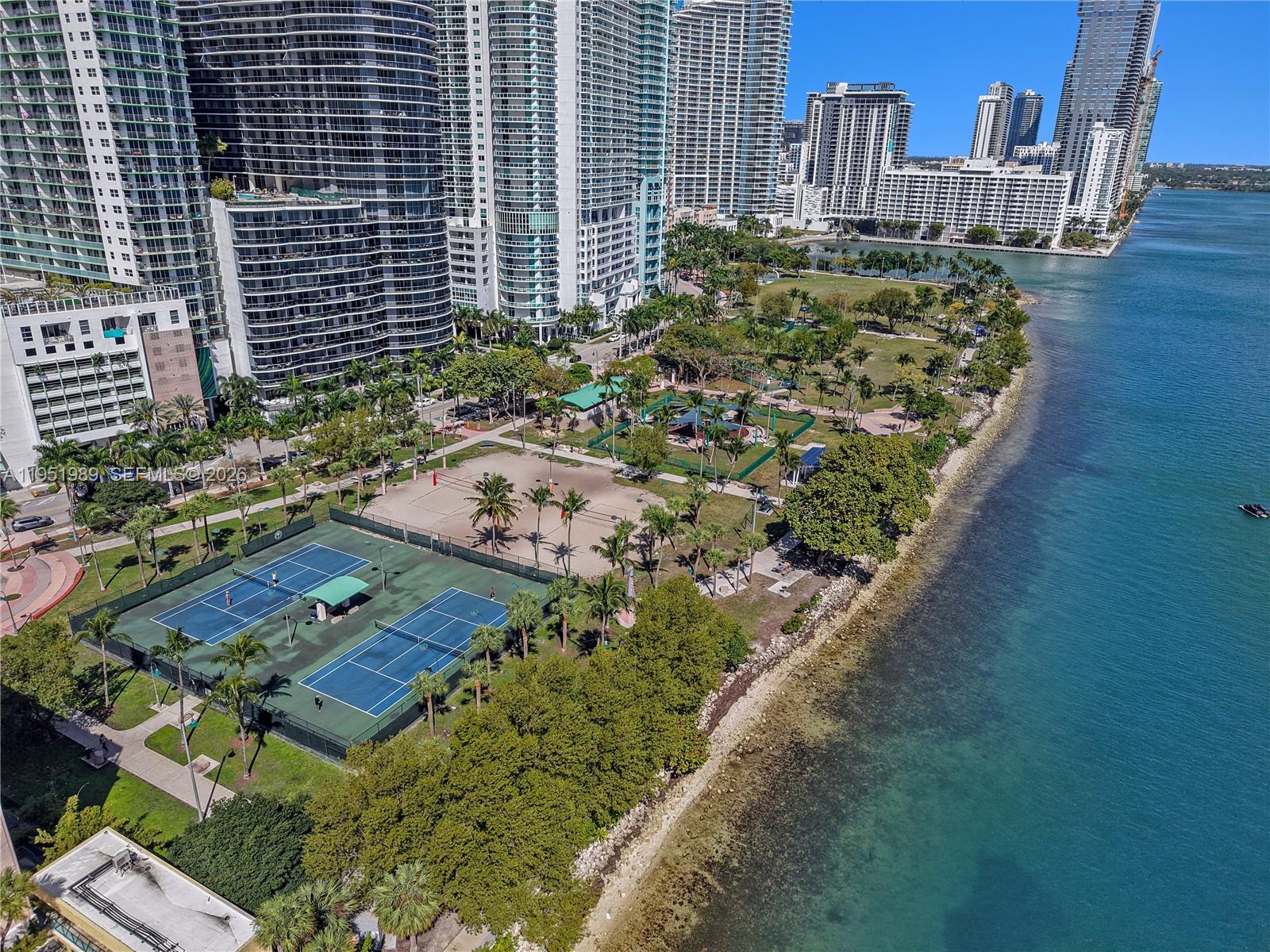2001 Biscayne Boulevard 3213 Property Photo 29
