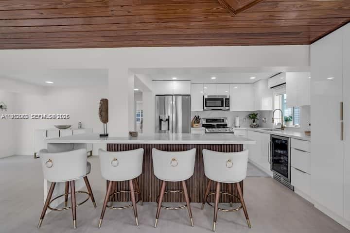 125 Gardenia Street Property Photo 7