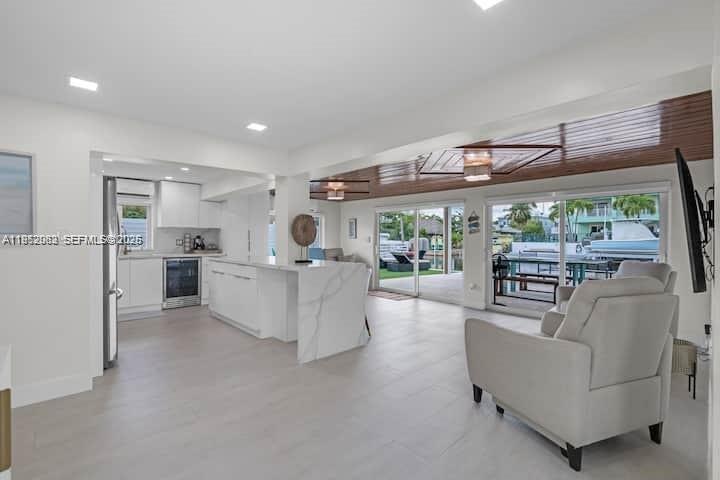125 Gardenia Street Property Photo 9